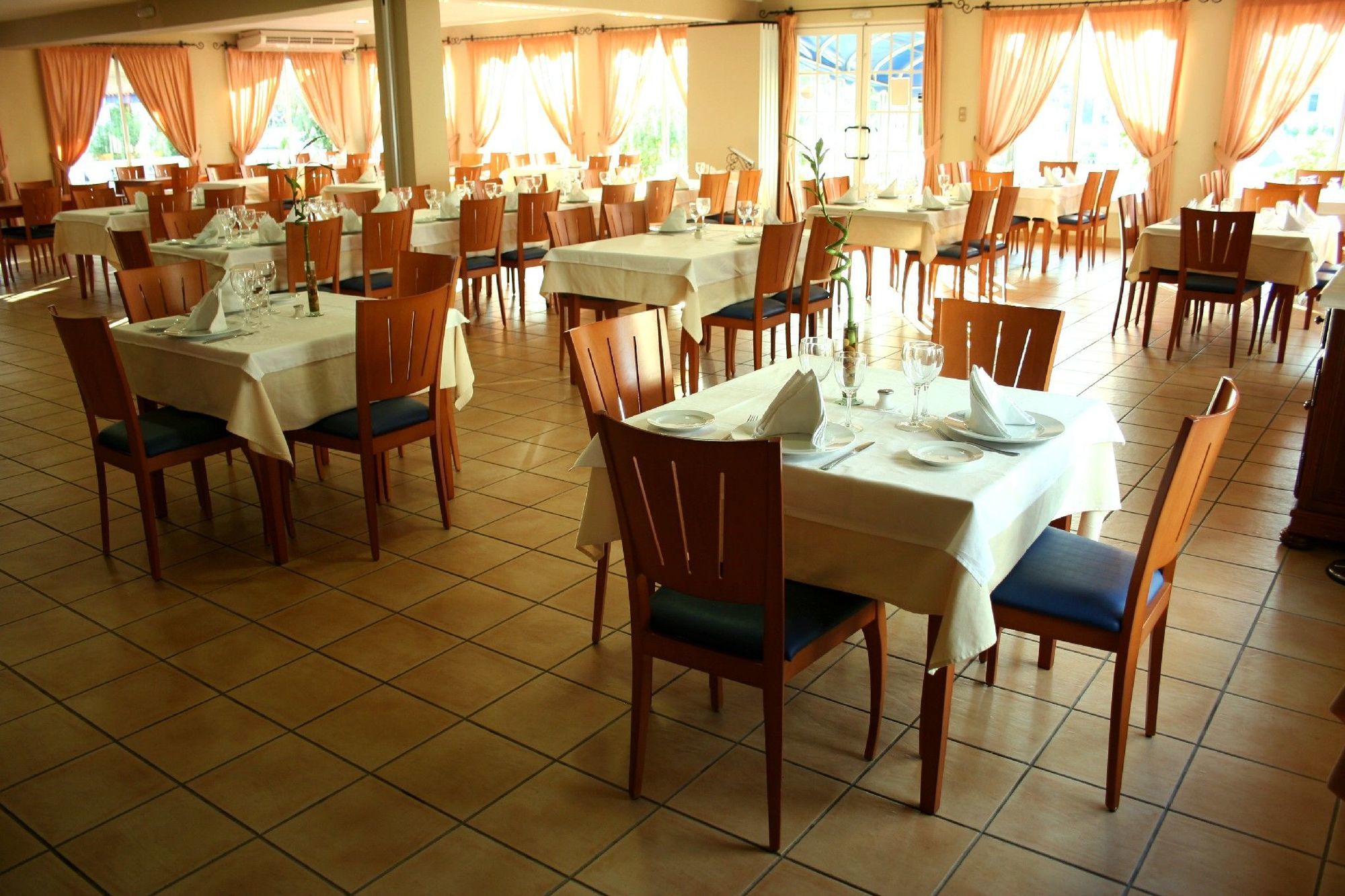 Hotel Ayamontino Punta Umbría Restaurant foto